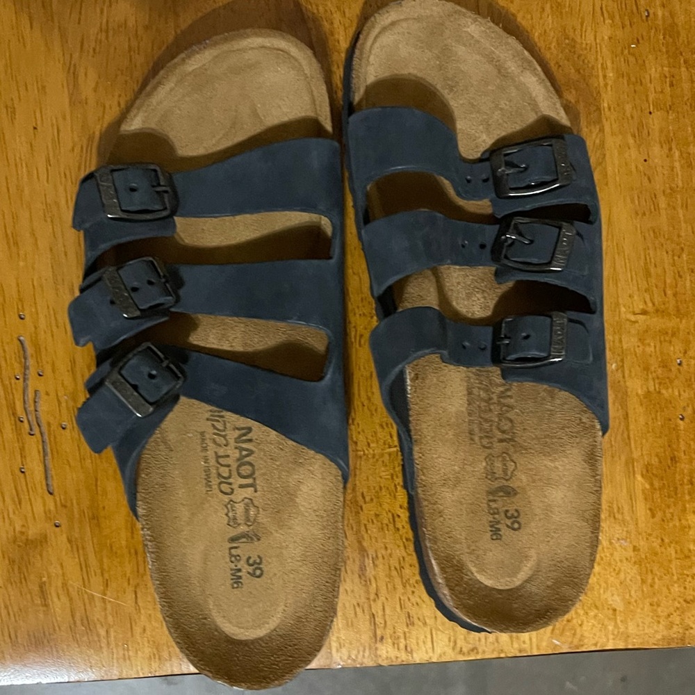 ‼️NAOT Sandals Sz. 8/39‼️